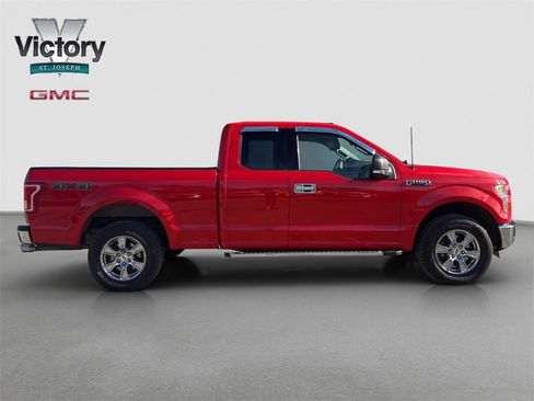 Used 2015 Ford F150 XLT w/ Equipment Group 302A Luxury image 18