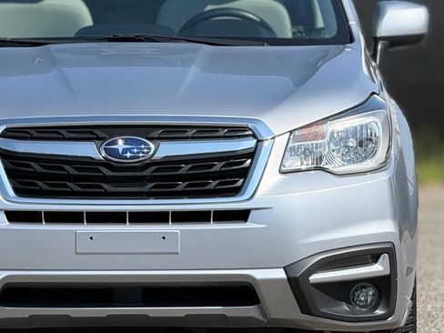 Used 2018 Subaru Forester 2.5i Premium AWD/4WD image 12