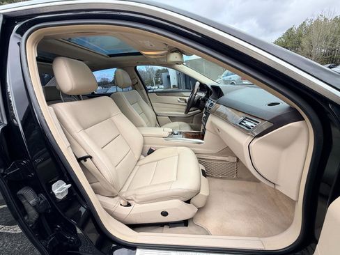 Used 2014 Mercedes-Benz E 350 Sedan image 15