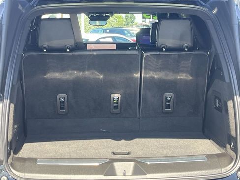 Used 2025 Cadillac Escalade Sport Platinum image 19