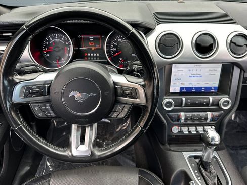 Used 2020 Ford Mustang Premium image 27