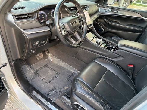 Certified 2022 Jeep Grand Cherokee Overland w/ Adv Protech Group III image 7