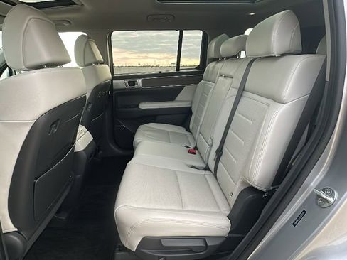 Used 2024 Hyundai Santa Fe Limited FWD image 32