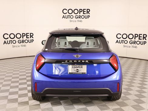New 2026 MINI Cooper 2-Door Hardtop FWD image 20