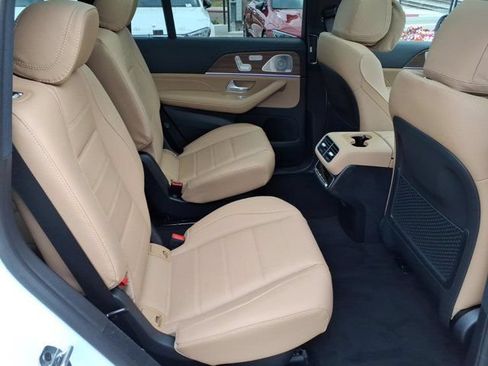 New 2026 Mercedes-Benz GLS 580 4MATIC image 20