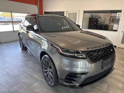 Used 2019 Land Rover Range Rover Velar R-Dynamic SE image 4