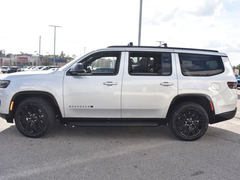 Used 2024 Jeep Wagoneer Series II w/ Convenience Group I image 6