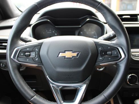 Used 2023 Chevrolet TrailBlazer ACTIV FWD image 17