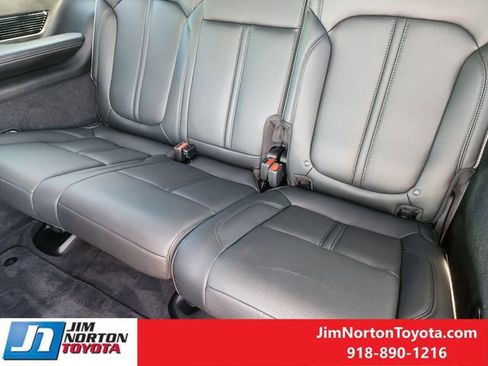 Used 2022 Jeep Grand Wagoneer Series II image 31