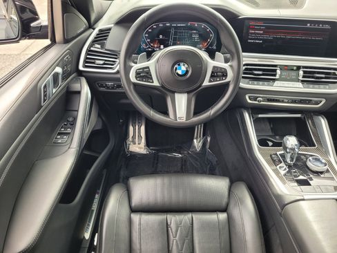 Used 2021 BMW X6 M50i w/ Executive Package image 12
