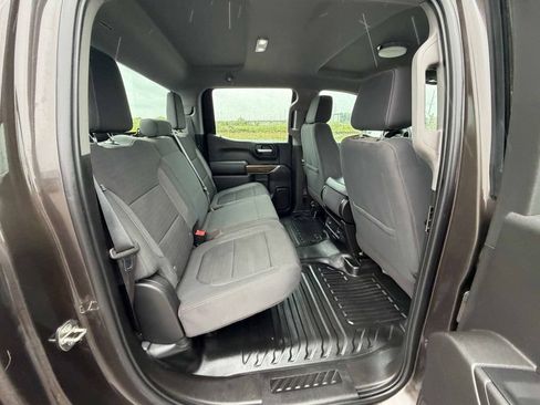 Used 2021 Chevrolet Silverado 1500 W/T w/ Z71 Off-Road Package AWD/4WD image 18