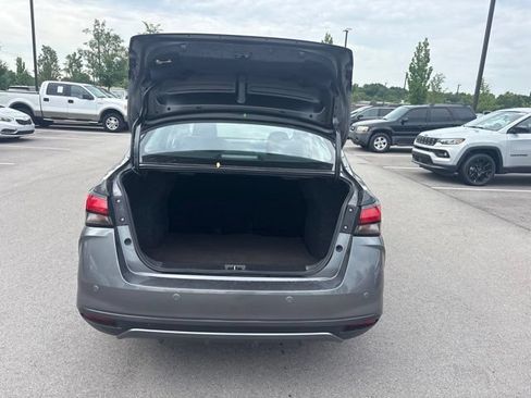 Used 2025 Nissan Versa SV FWD image 11