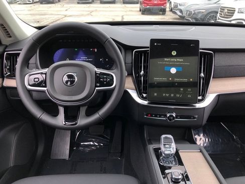 New 2026 Volvo XC90 B6 Plus w/ Protection Package Premier image 16