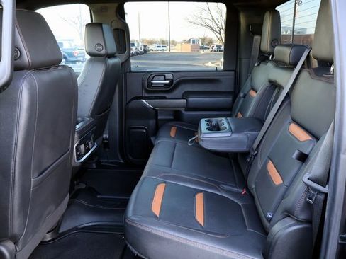 Used 2022 GMC Sierra 2500 AT4 image 27