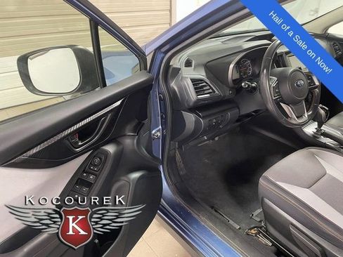 Used 2018 Subaru Crosstrek 2.0i Premium w/ Popular Package #2 AWD/4WD image 10