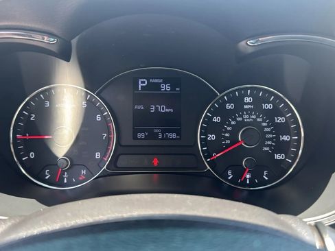 Used 2018 Kia Forte LX FWD image 12