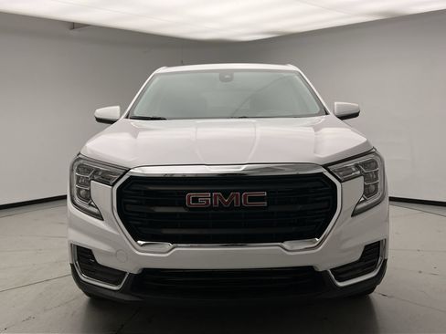 Used 2022 GMC Terrain SLE FWD image 7