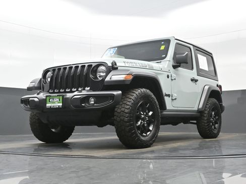 Used 2023 Jeep Wrangler Willys image 23