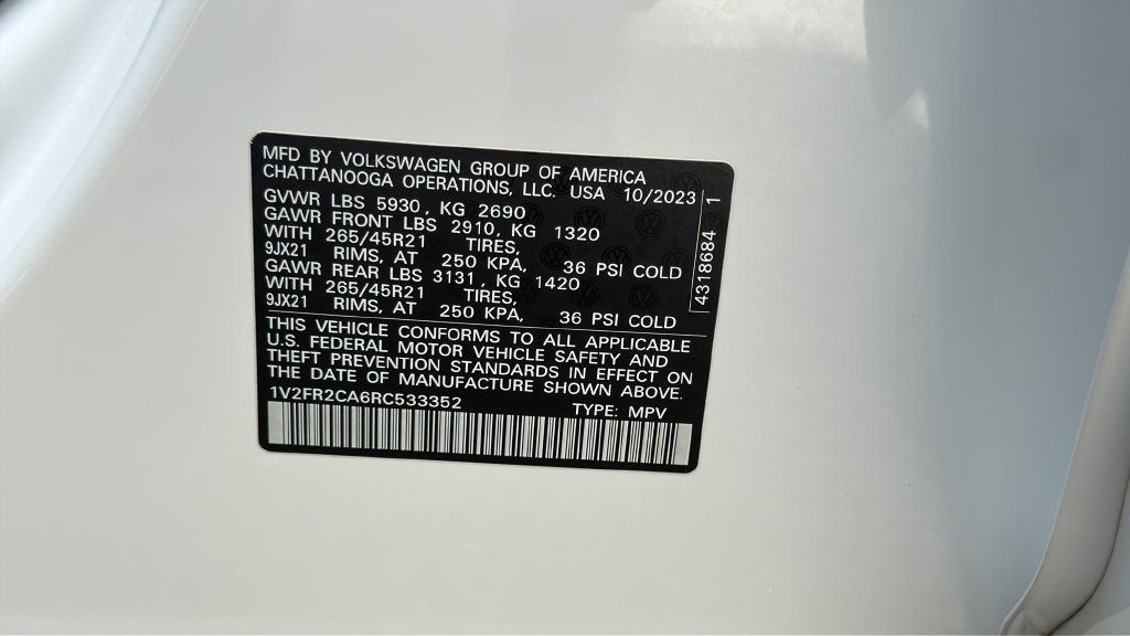 Used 2024 Volkswagen Atlas SEL Premium R-Line AWD/4WD image 25