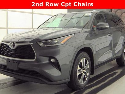 Used 2021 Toyota Highlander XLE