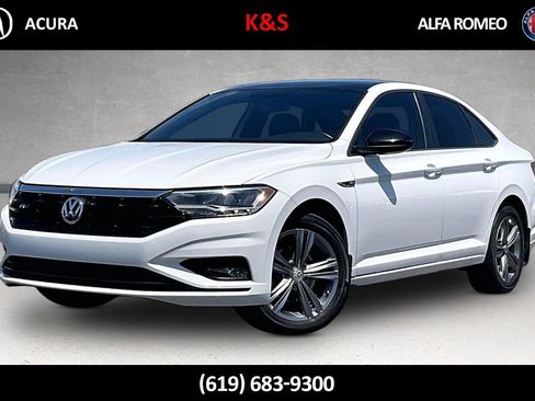 Used 2019 Volkswagen Jetta R-Line w/ R-Line Cold Weather Package FWD image 1