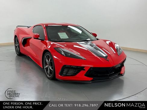 Used 2022 Chevrolet Corvette Stingray Preferred Cpe RWD image 4