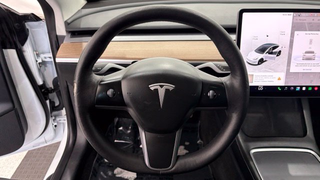 Used 2023 Tesla Model 3 Standard Range RWD image 31