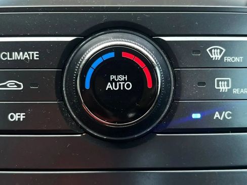 Used 2012 Hyundai Genesis 2.0T RWD image 37
