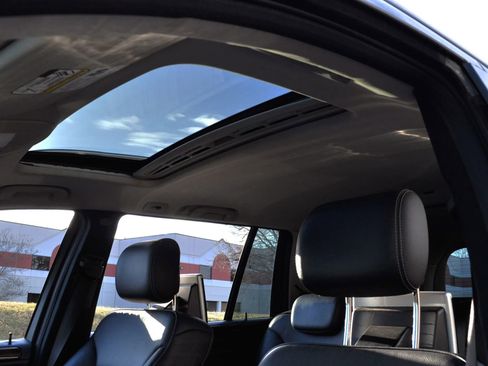 Used 2010 Mercedes-Benz GL 450 4MATIC image 26