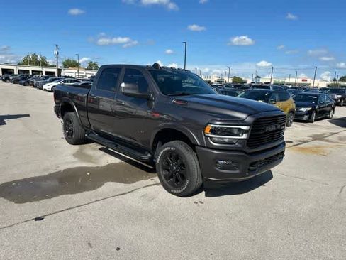 Certified 2022 RAM 2500 Laramie w/ Night Edition AWD/4WD image 23