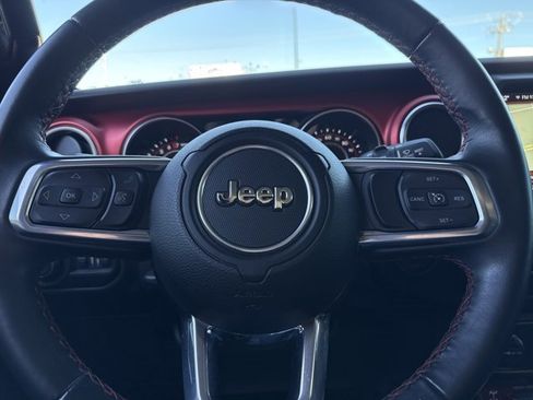 Used 2022 Jeep Wrangler Unlimited Rubicon image 20