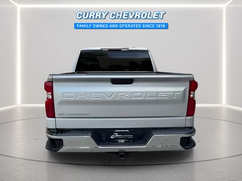 Used 2022 Chevrolet Silverado 1500 LT AWD/4WD image 11