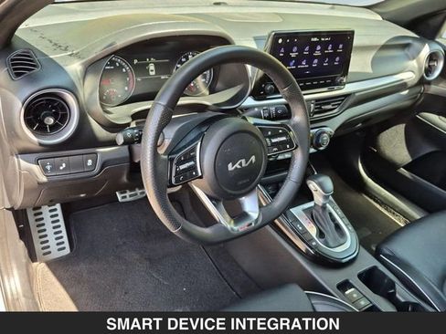 Used 2023 Kia Forte GT-Line w/ GT-Line Premium Package FWD image 16