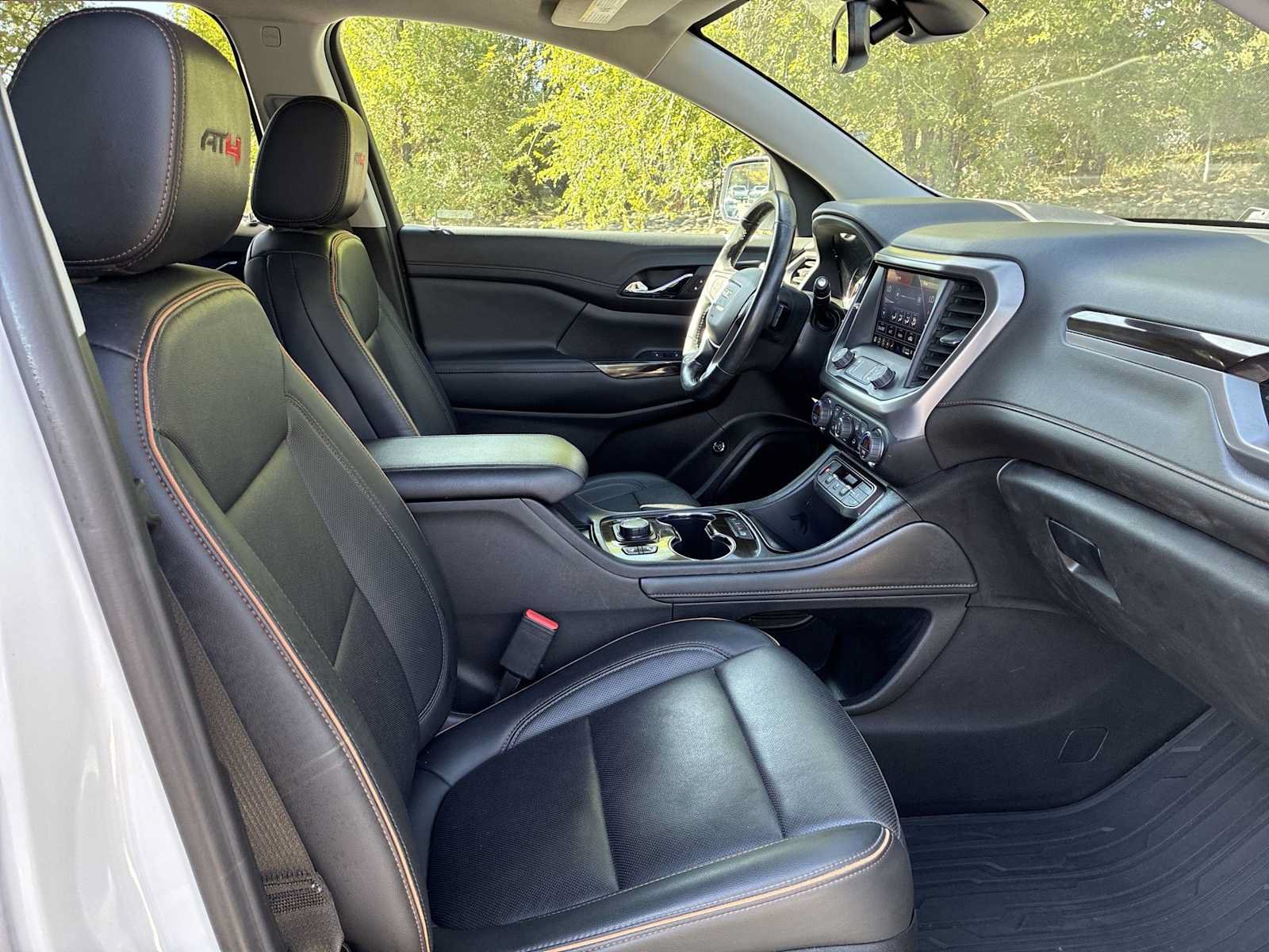 Used 2022 GMC Acadia AT4 w/ GMC Pro Grade Package AWD/4WD image 27