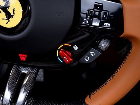 Certified 2026 Ferrari Roma Spider RWD image 41