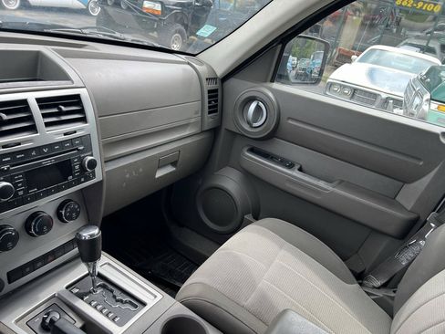 Used 2009 Dodge Nitro SE AWD/4WD image 10
