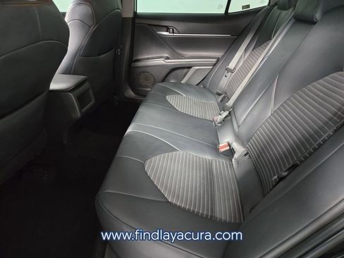 Used 2018 Toyota Camry SE image 14