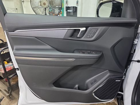 New 2026 Buick Enclave Sport Touring w/ Power Package AWD/4WD image 29