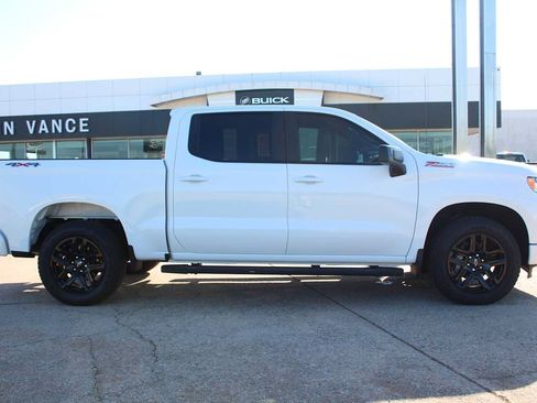 Used 2025 Chevrolet Silverado 1500 RST w/ Convenience Package II AWD/4WD image 15