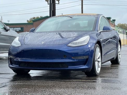 Used 2018 Tesla Model 3 Long Range image 13