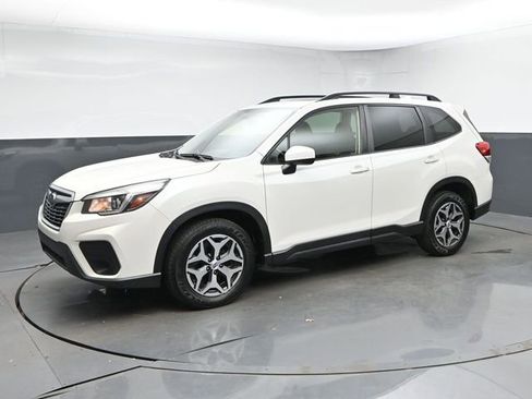 Used 2020 Subaru Forester Premium AWD/4WD image 4