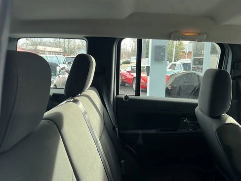 Used 2009 Jeep Liberty Sport image 16