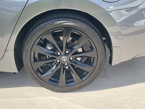 Used 2020 Nissan Maxima SR w/ Illumination Package image 4