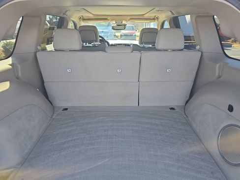 Used 2021 Jeep Grand Cherokee Overland image 14