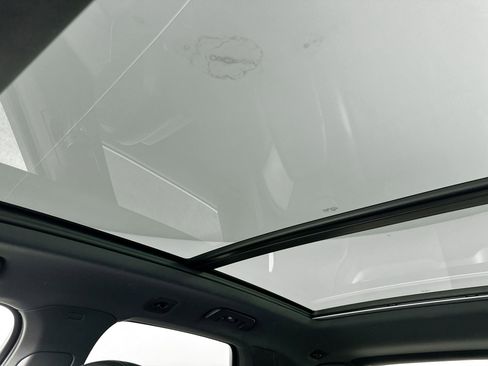 Certified 2023 Porsche Cayenne image 31