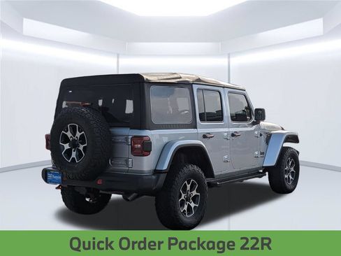 Used 2022 Jeep Wrangler Unlimited Rubicon w/ Steel Bumper Group AWD/4WD image 6
