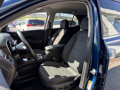 Used 2020 Chevrolet Equinox LT image 31