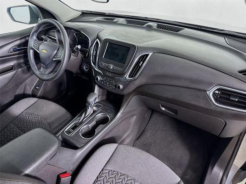 Used 2024 Chevrolet Equinox LT image 29