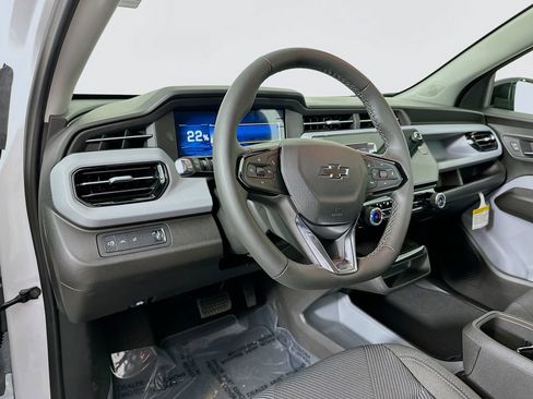 New 2027 Chevrolet Bolt LT w/ Comfort Package image 9