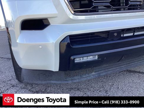 Used 2024 Toyota Sequoia Platinum image 24